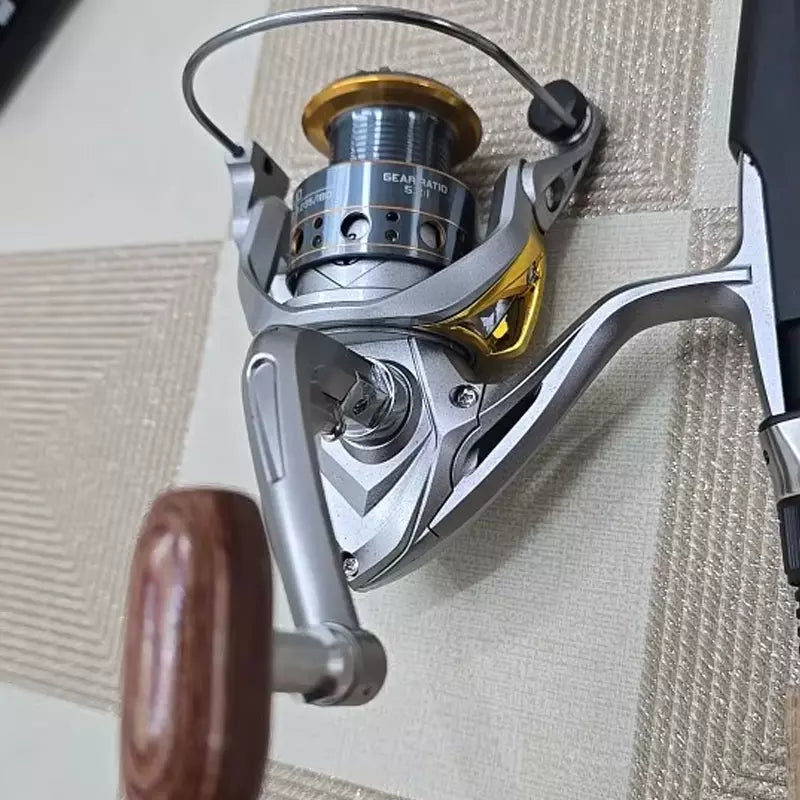 Molinete Rooblinos LD7000, Recolhimento 5.2:1, 338g Peso, 10kg Arrasto