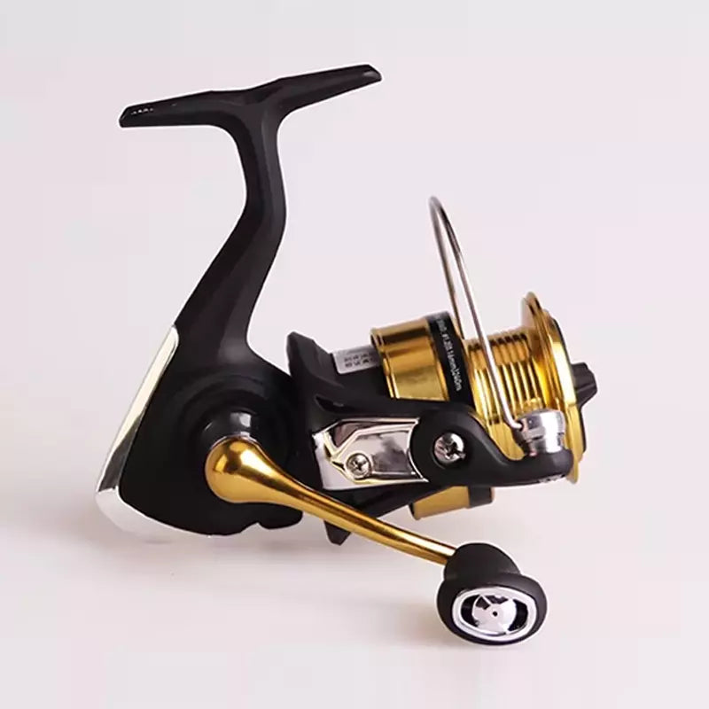 Molinete Daiwa New RS, Recolhimento 5.1:1, 245 e 280g Peso, 8 e 9kg Arrasto